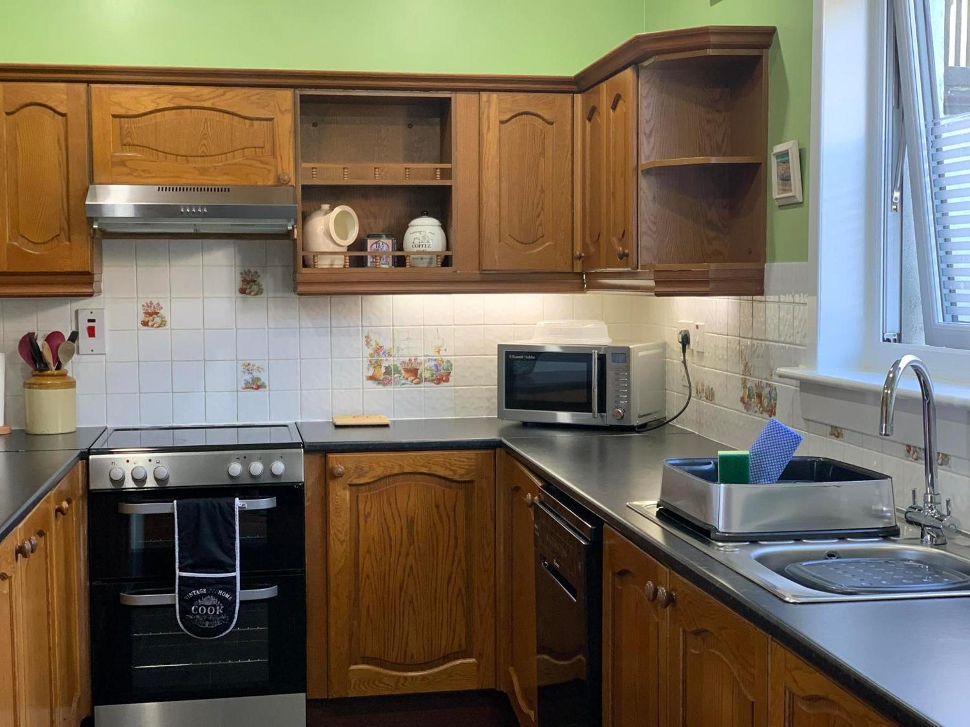 Skye Basecamp Hostel, Broadford Bay, Isle Of Skye المظهر الخارجي الصورة